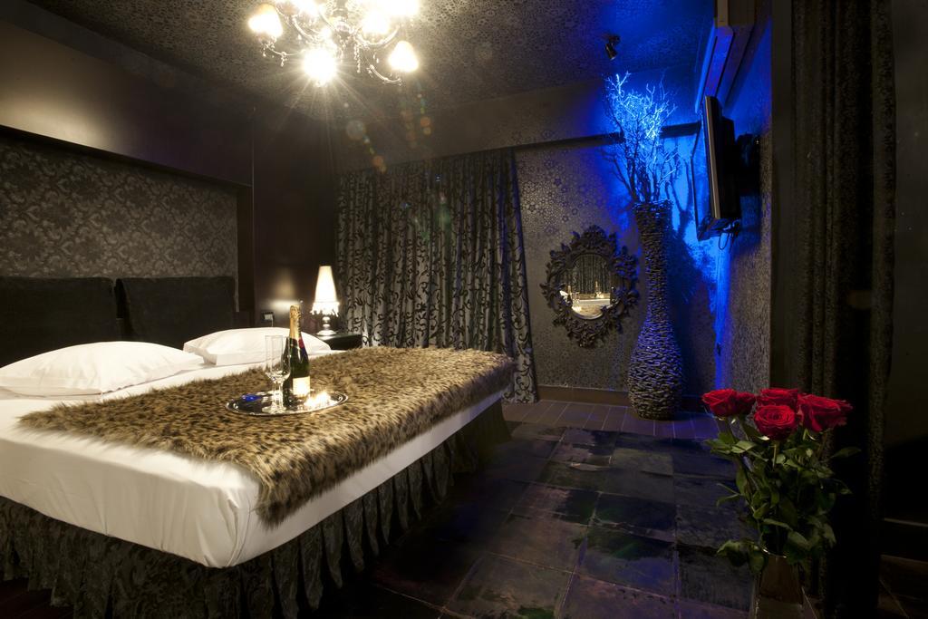 The Crystal Blue Hotel Афины Экстерьер фото